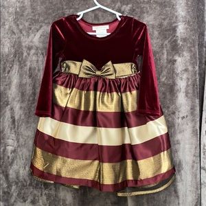 2T beautiful dress worn once